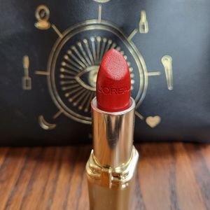 L'Oreal Red Lipstick